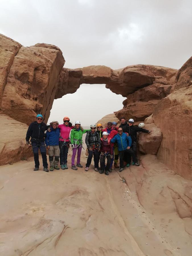 Wadi Rum Old Bedouin Camp Bagian luar foto