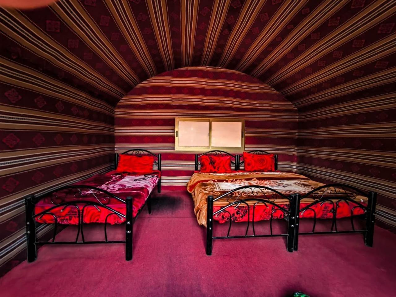 Wadi Rum Old Bedouin Camp Bagian luar foto