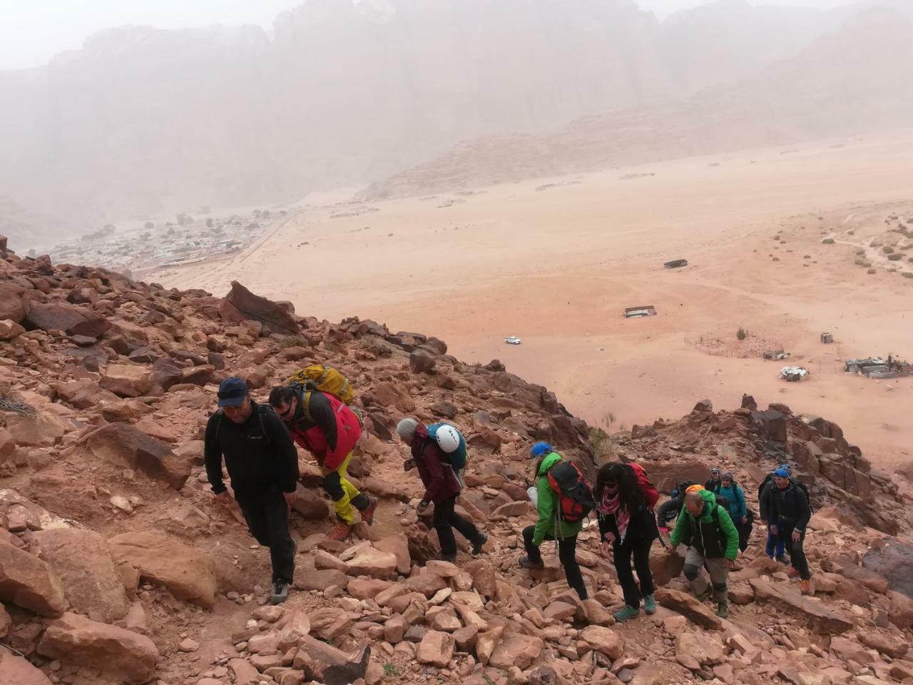 Wadi Rum Old Bedouin Camp Bagian luar foto