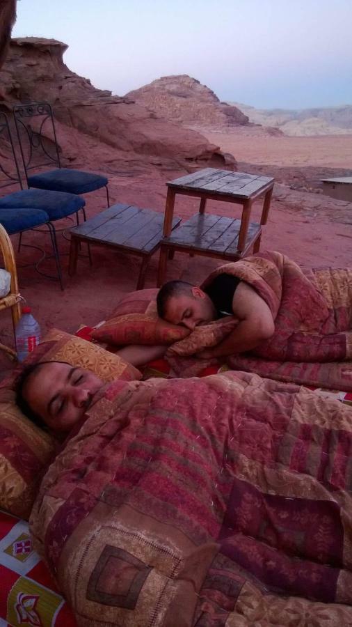 Wadi Rum Old Bedouin Camp Bagian luar foto